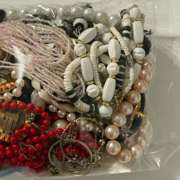 Mixed Vintage to Modern Jewelry Bag - Picture 4 of 5